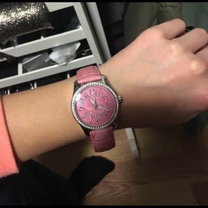 dooney and bourke pink watch.